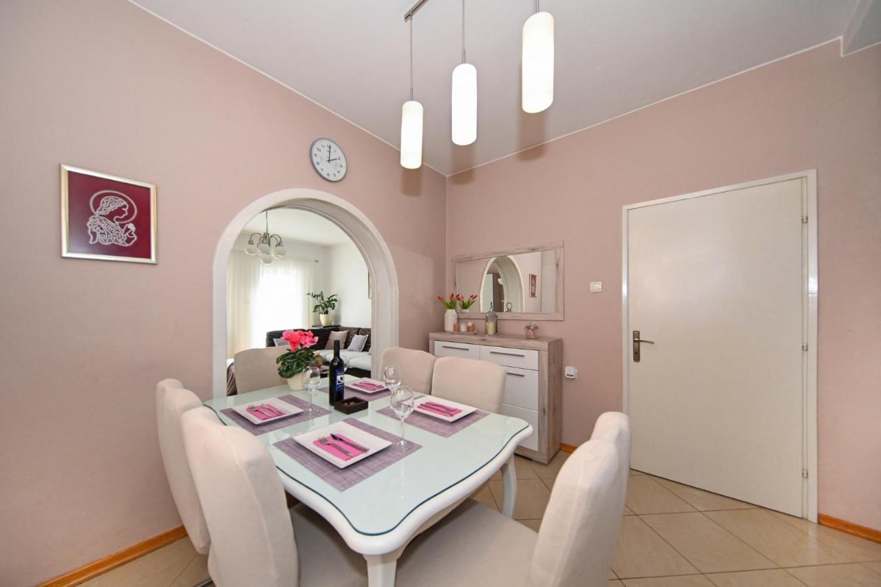 Apartment Irena Posedarje Eksteriør bilde