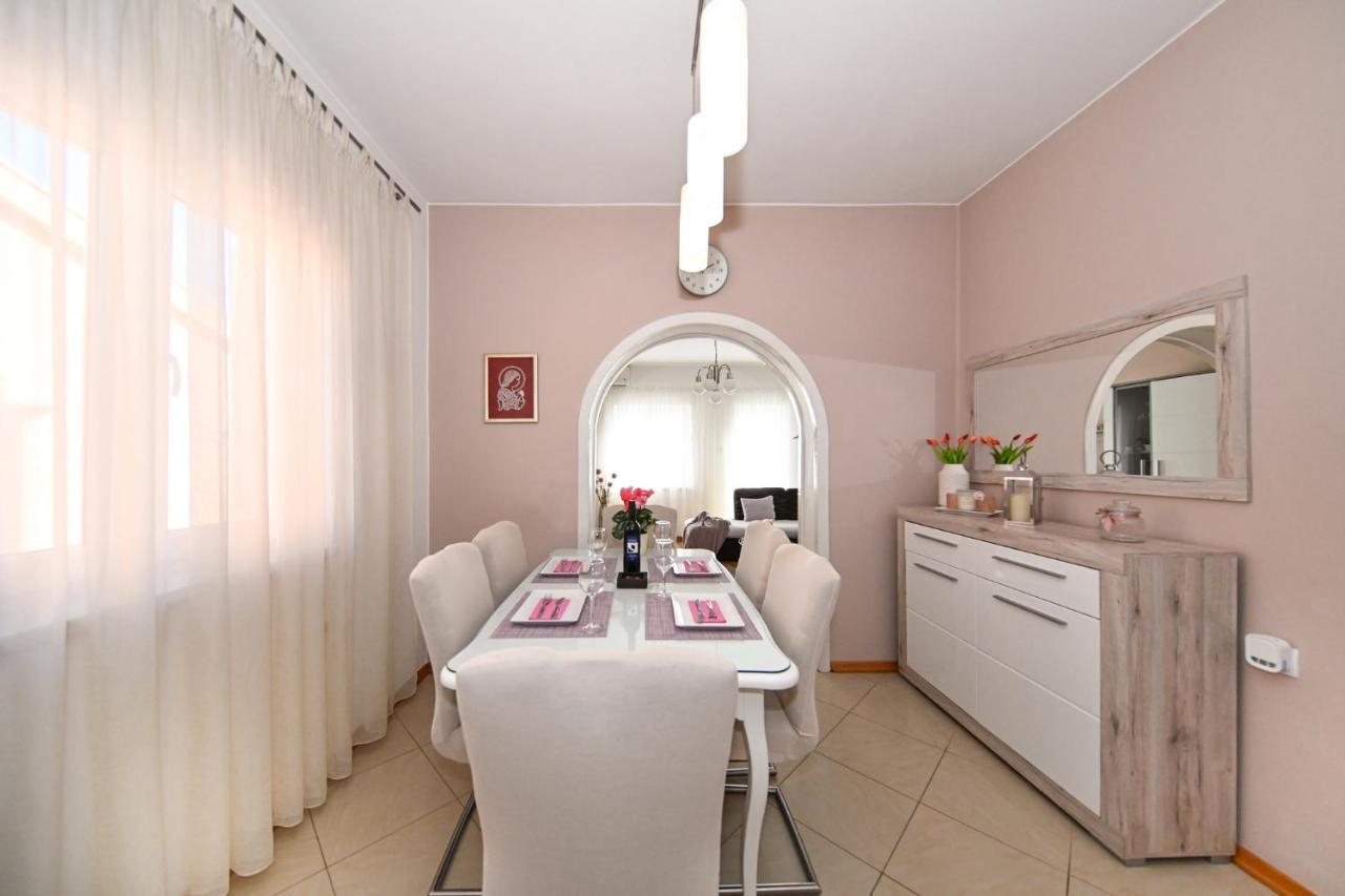 Apartment Irena Posedarje Eksteriør bilde
